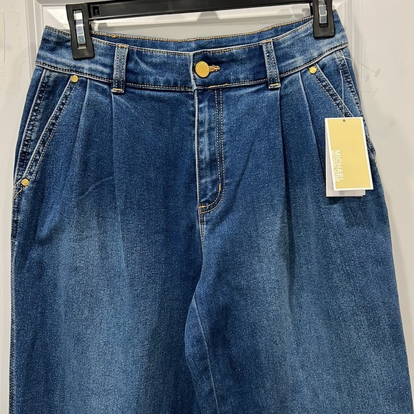 Michael Kors  blue jeans Basics - Picture 2 of 14